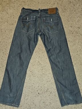 🌟Levi's 514 Men's Straight Jeans in Medium Blue Denim - 31x30